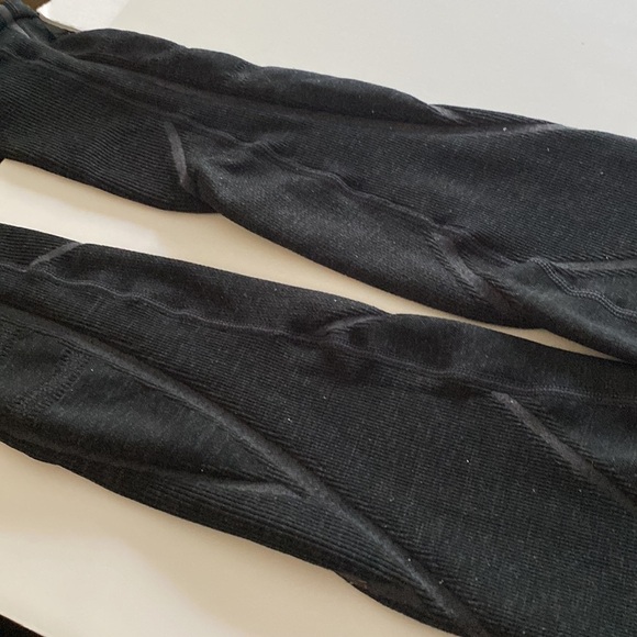 Athleta leggings, black size small - Picture 9 of 10